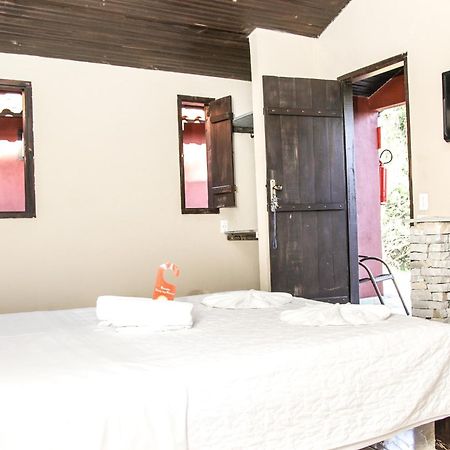 Pousada Villa Das Pedras Pirenópolis Zimmer foto
